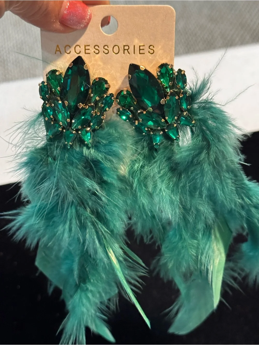 Emerald Green Feather earrings NIP